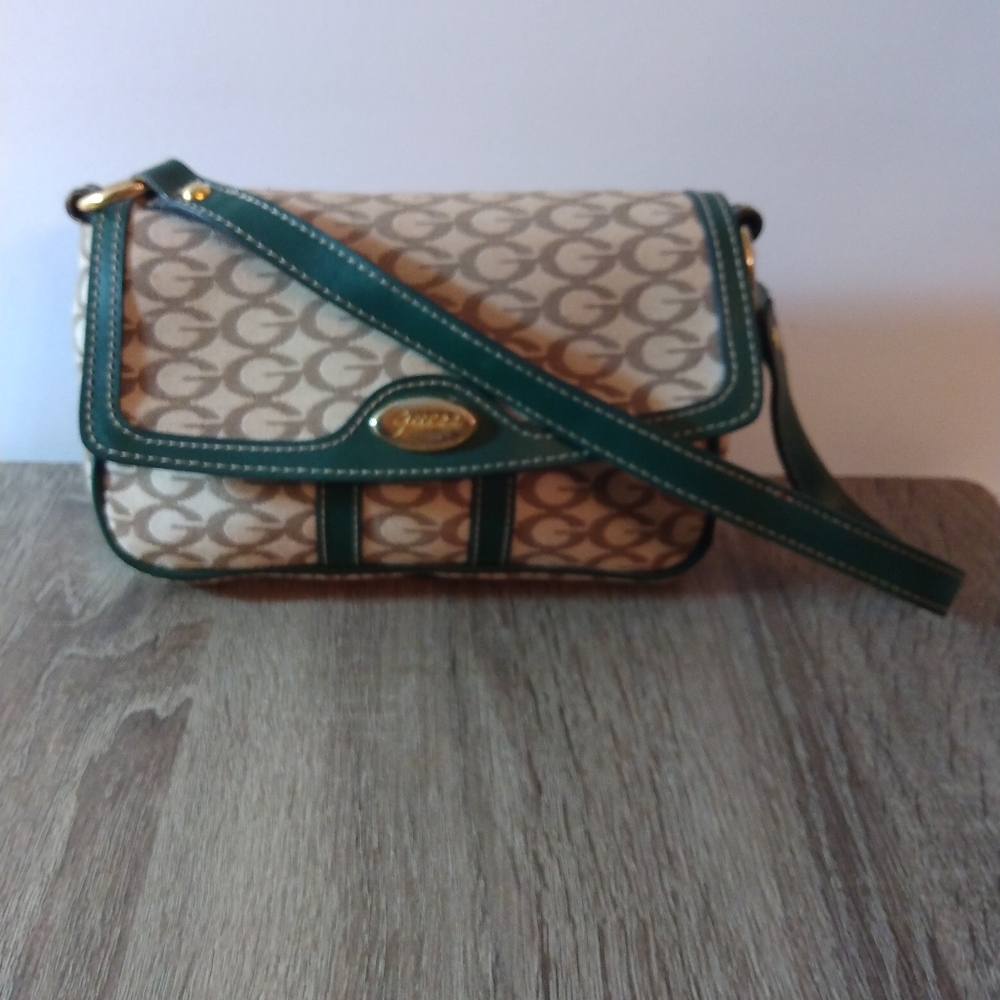 Guess Signature mini Purse